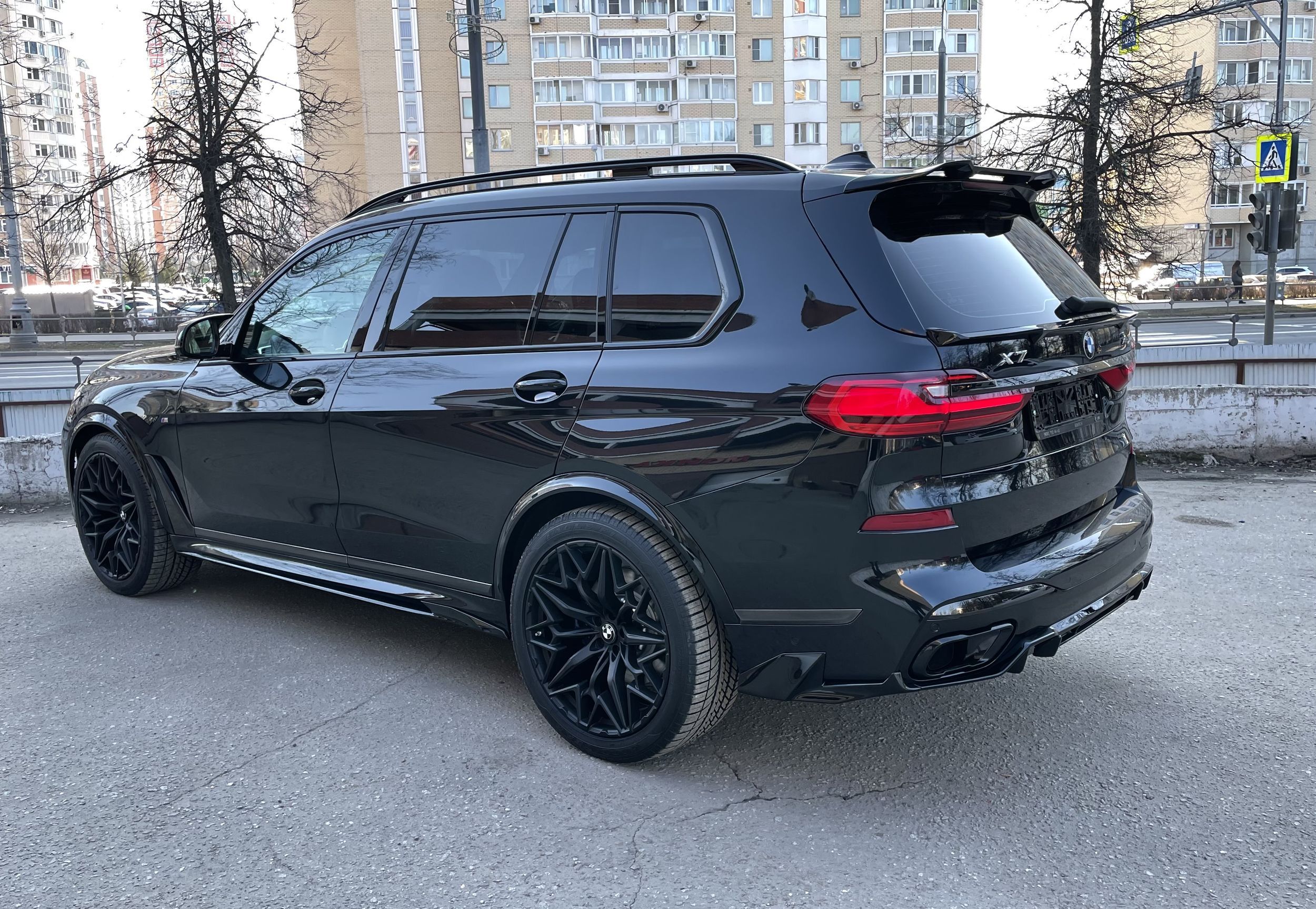 Литые диски для BMW X7 от FERZ