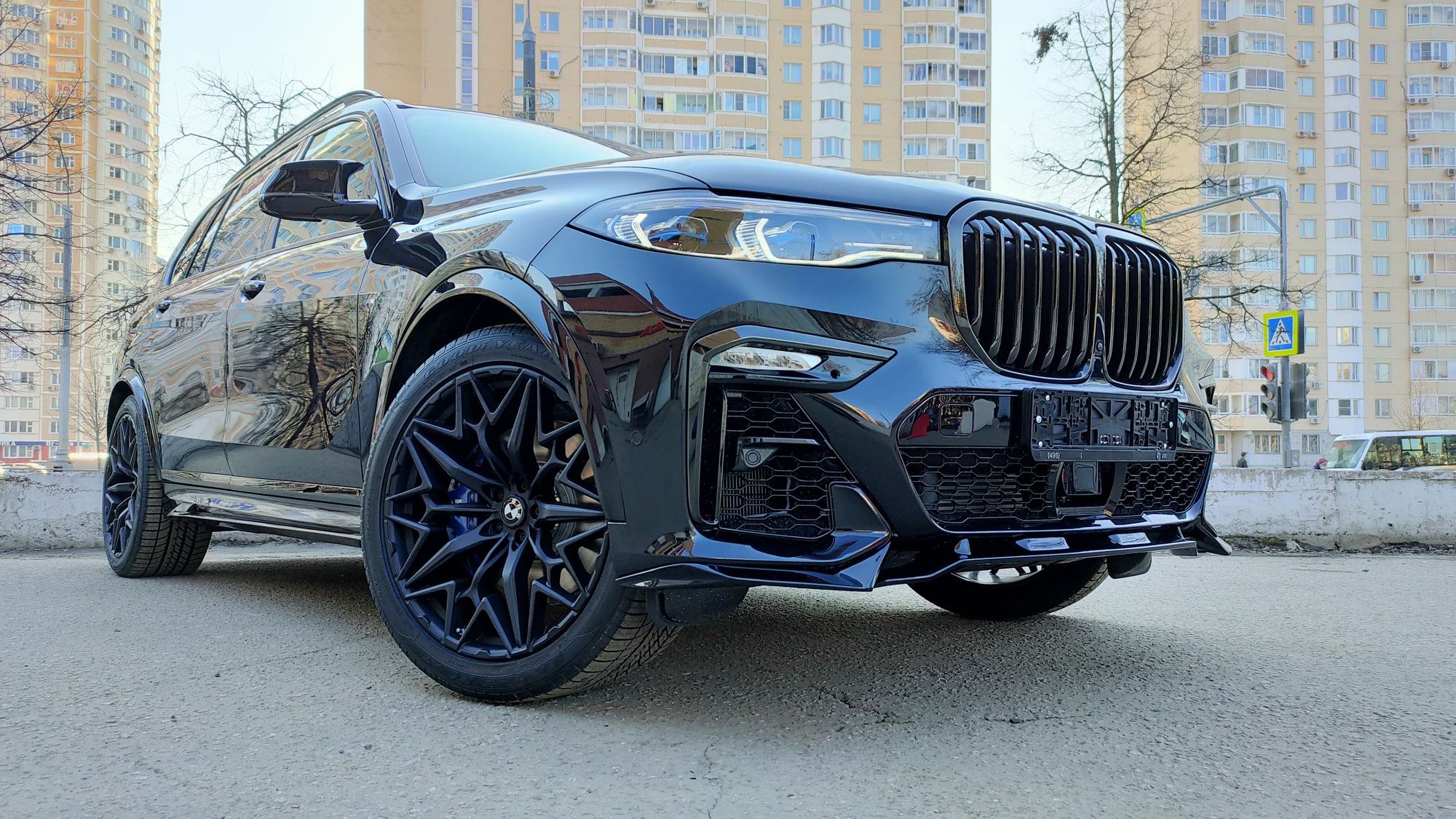 литые диски R22 для BMW X7 от FERZ