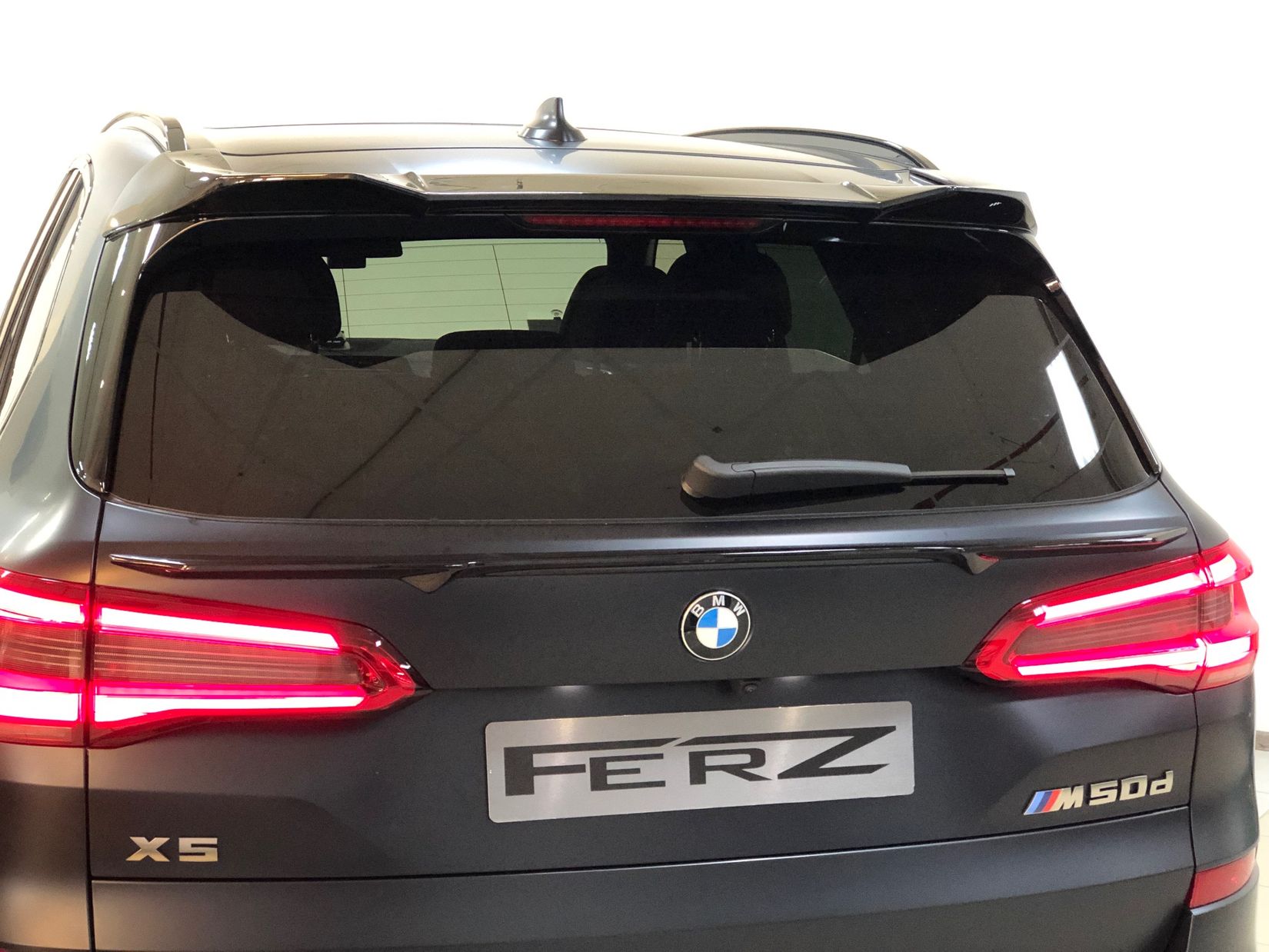 спойлеры крышки багажника для BMW G05 FERZ