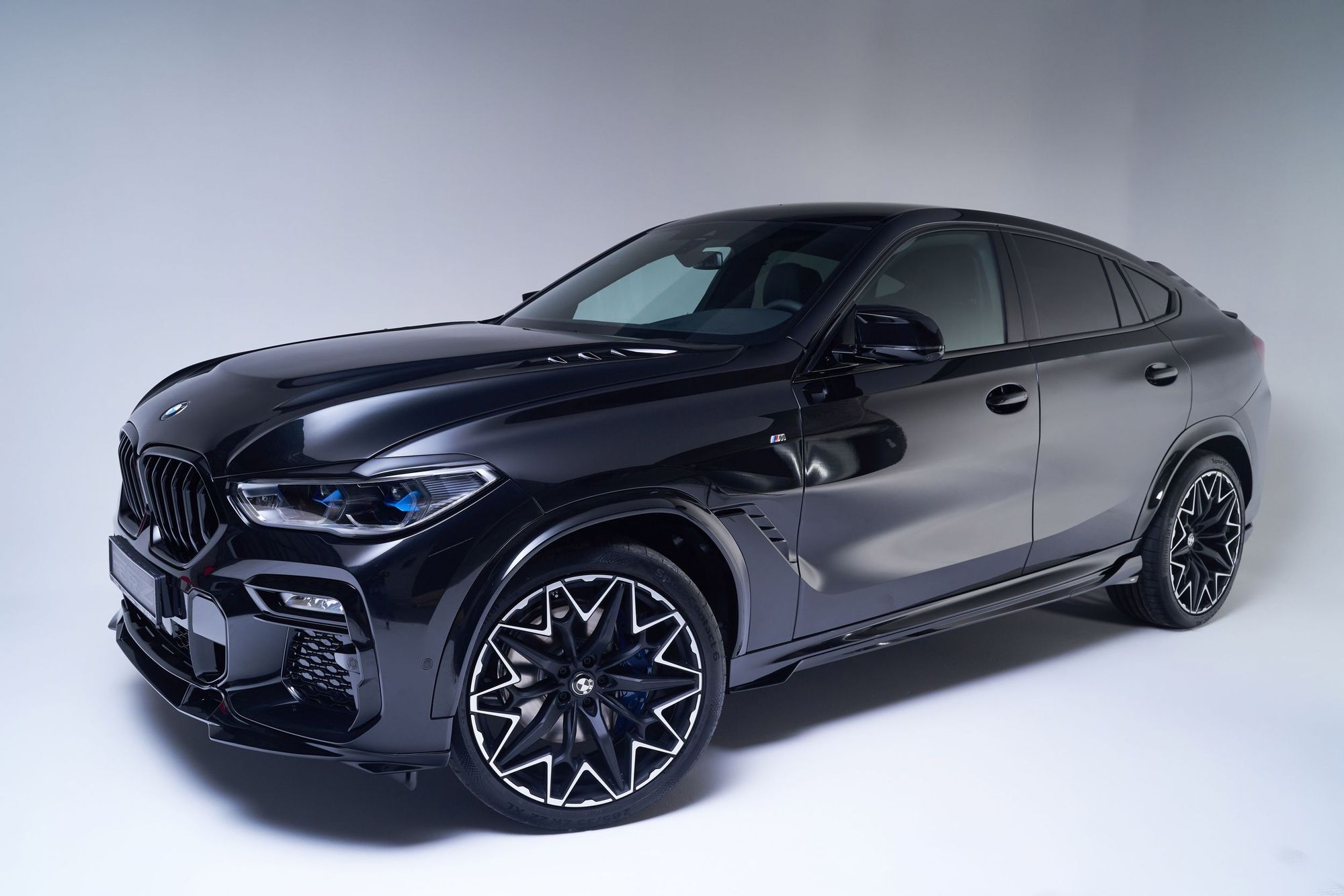 Капот FERZ-03 для BMW X6 G06