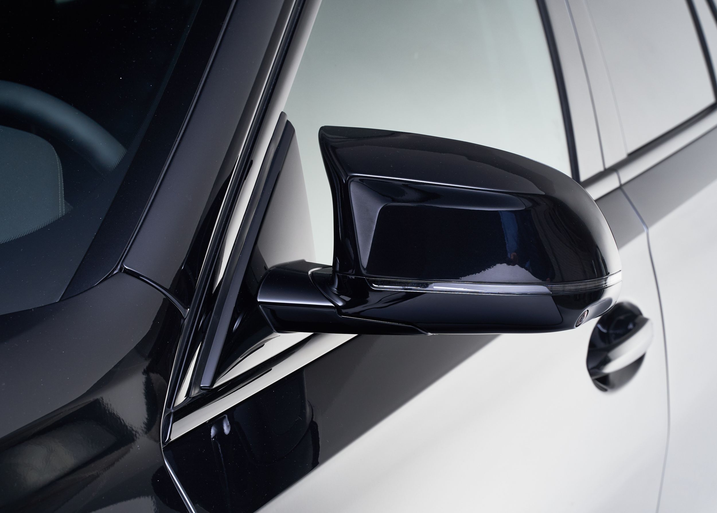 накладки зеркал для BMW X5 G05 FERZ