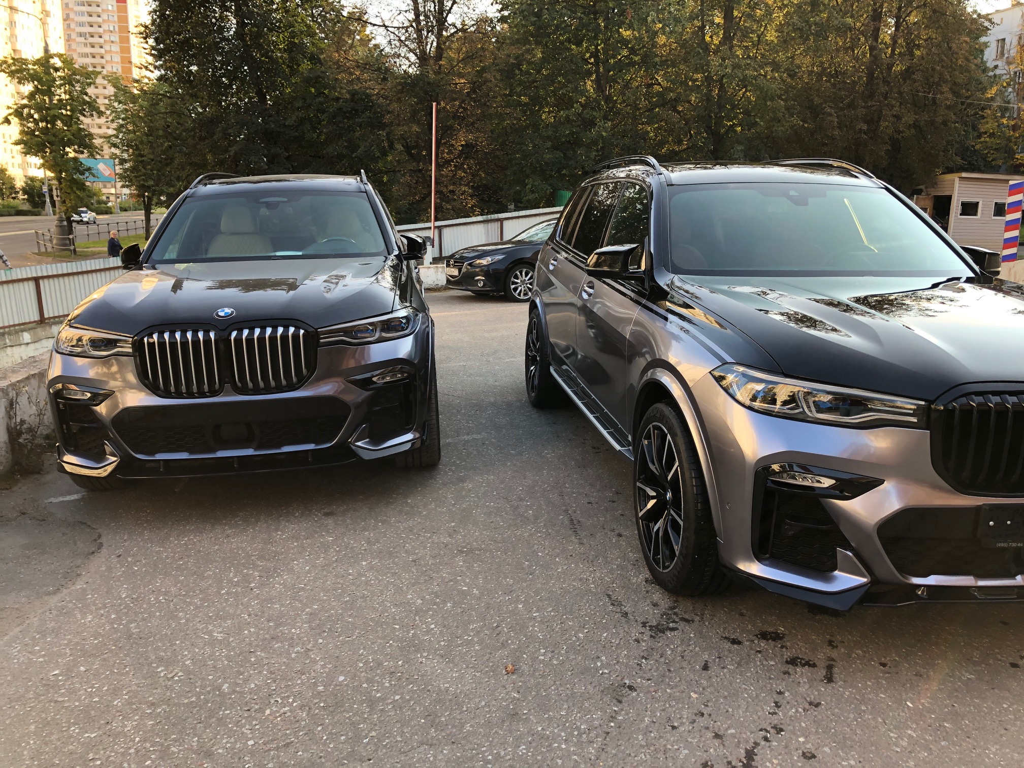 Двух цветные BMW X7 от FERZ