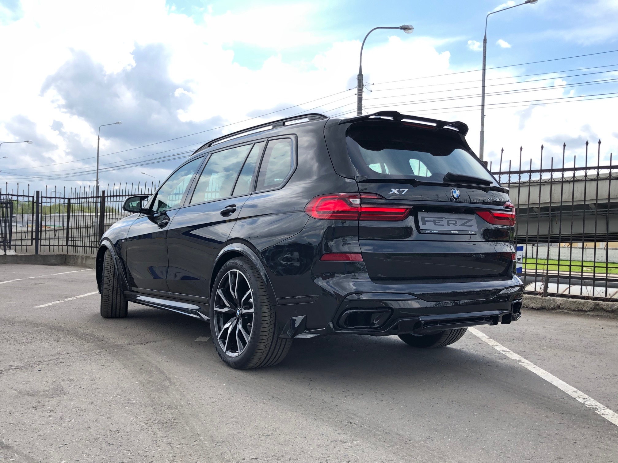 обвес для BMW X7 FERZ