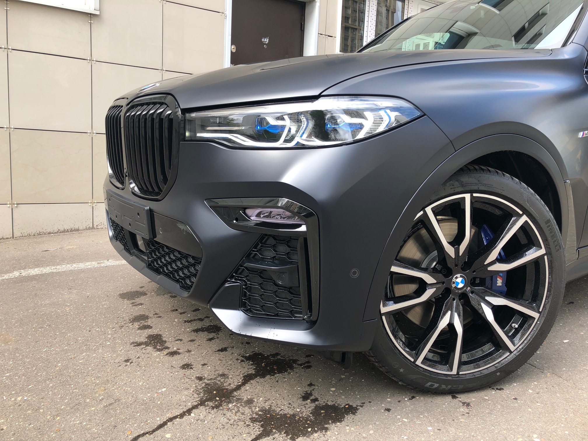 матовая полиуретановая защитная пленка для BMW X7