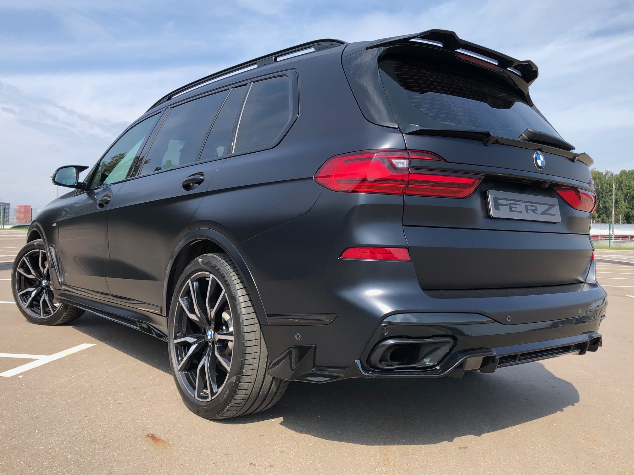 обвес для BMW X7 FERZ