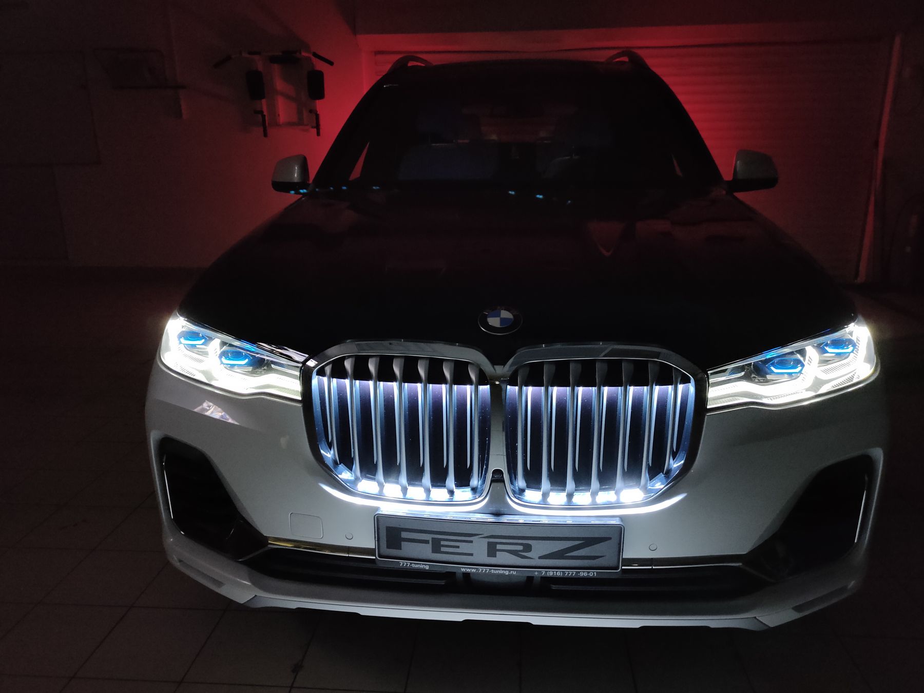 подсветка ноздрей для BMW X7 от FERZ