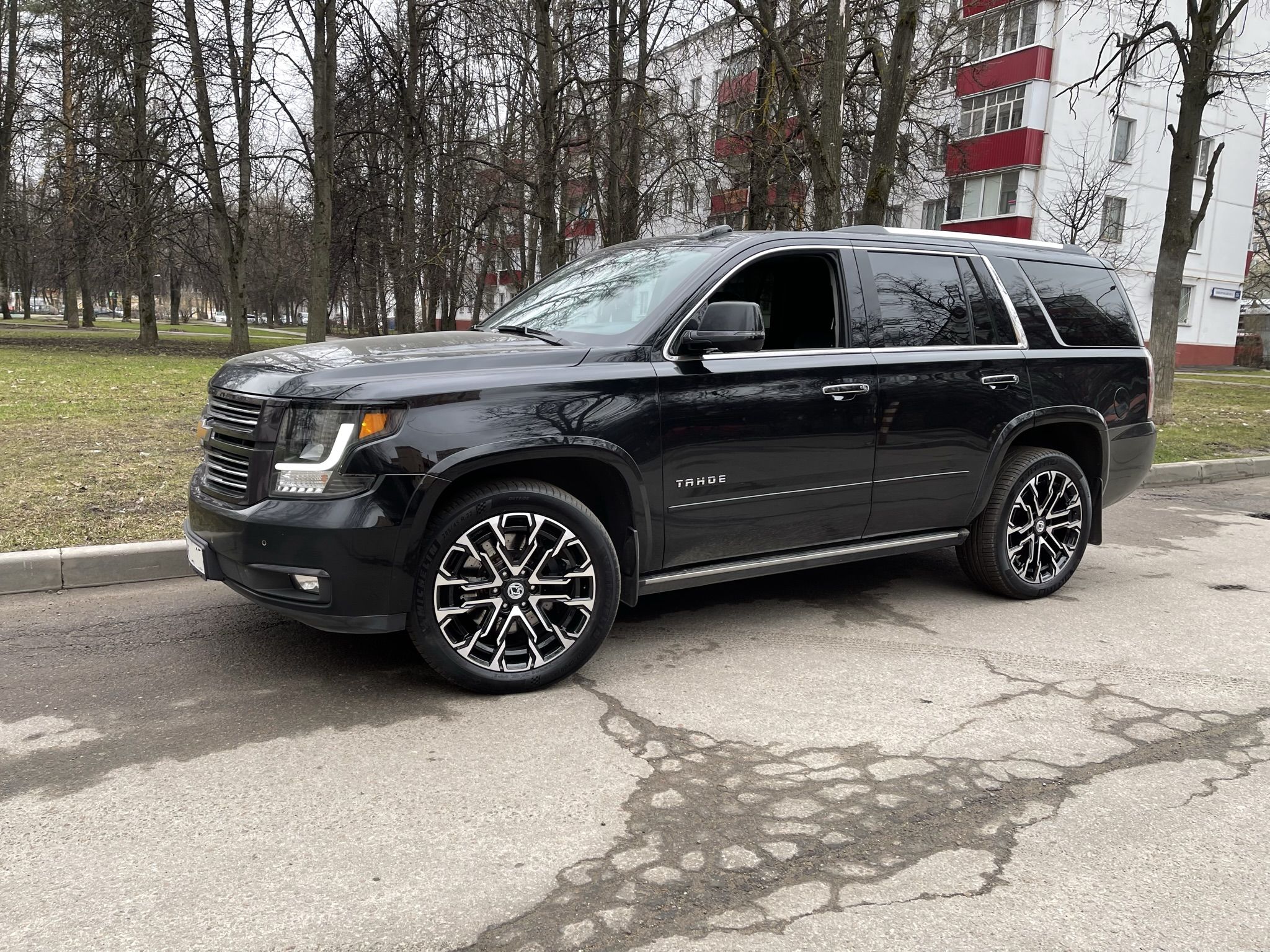 22-ые диски для Chevrolet Tahoe