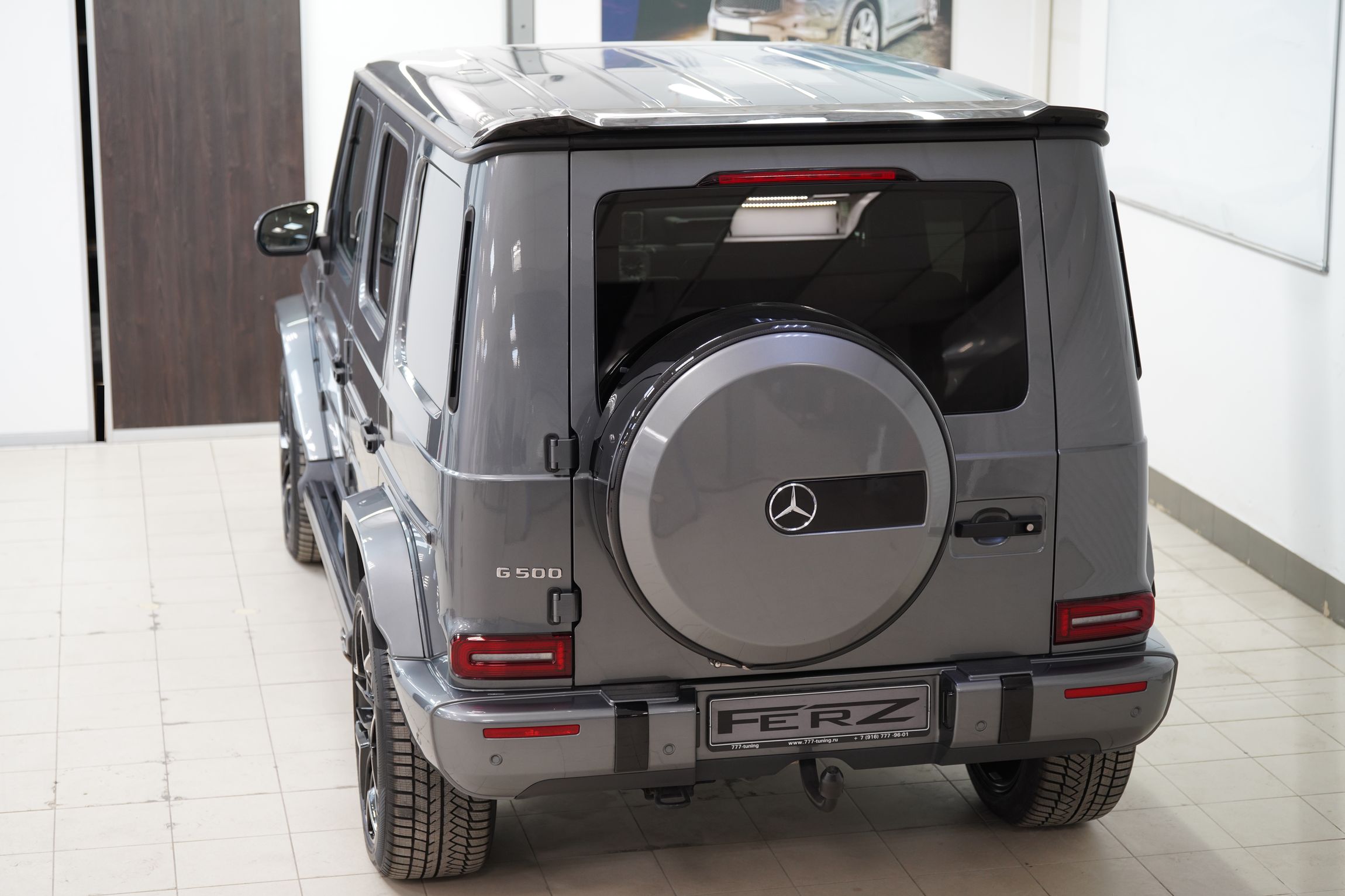 Спойлер крыши FERZ для Mercedes G-class