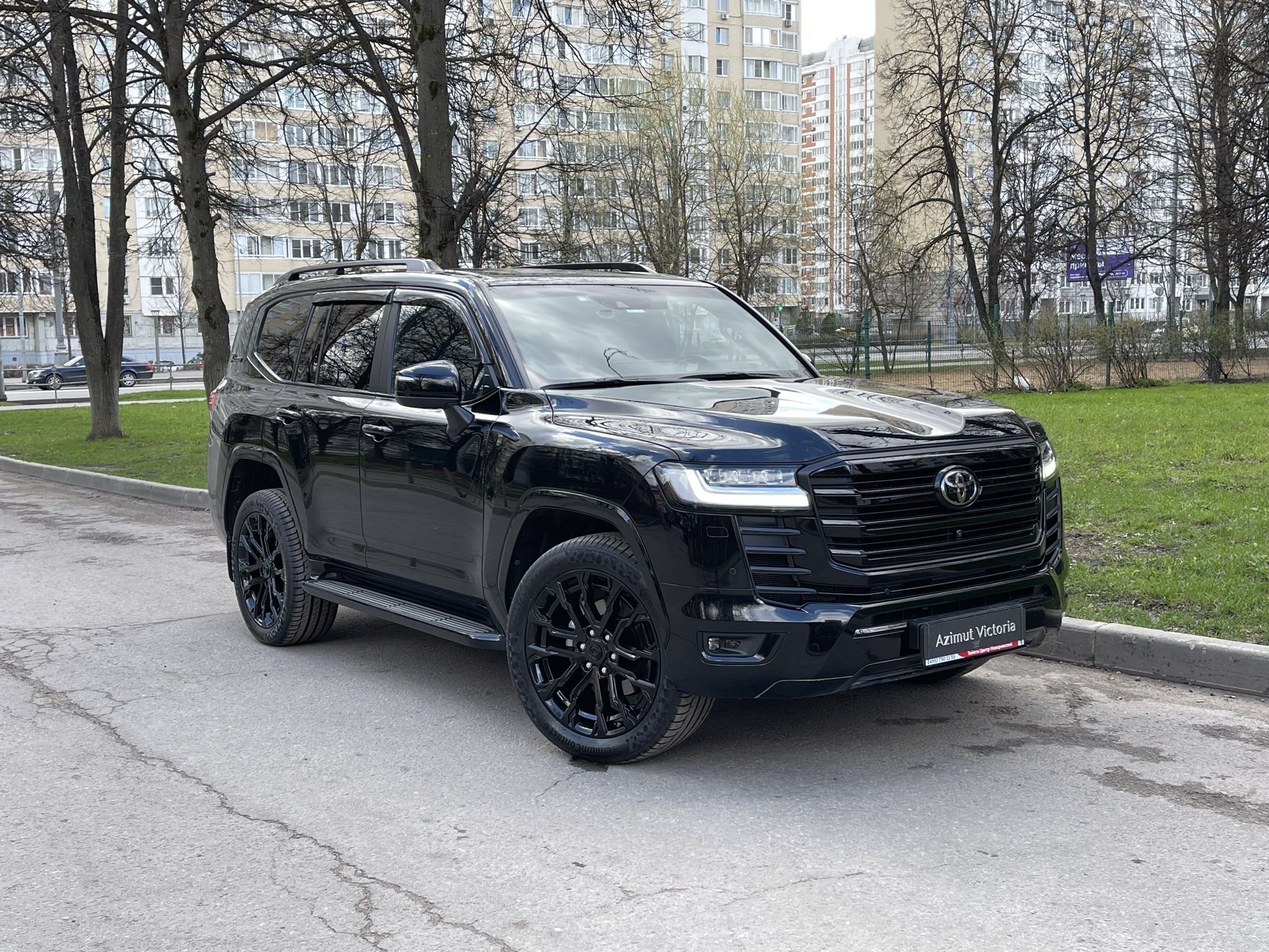 Удаление хрома на Toyota Land Cruiser 300