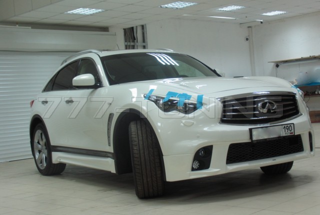 Установка обвеса Ferz на Infiniti FX