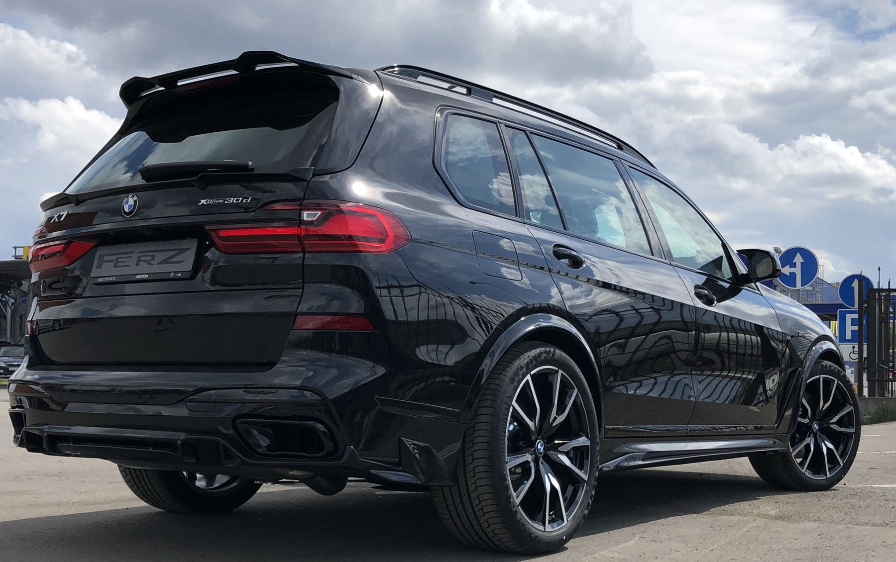 расширенные арки для BMW X7