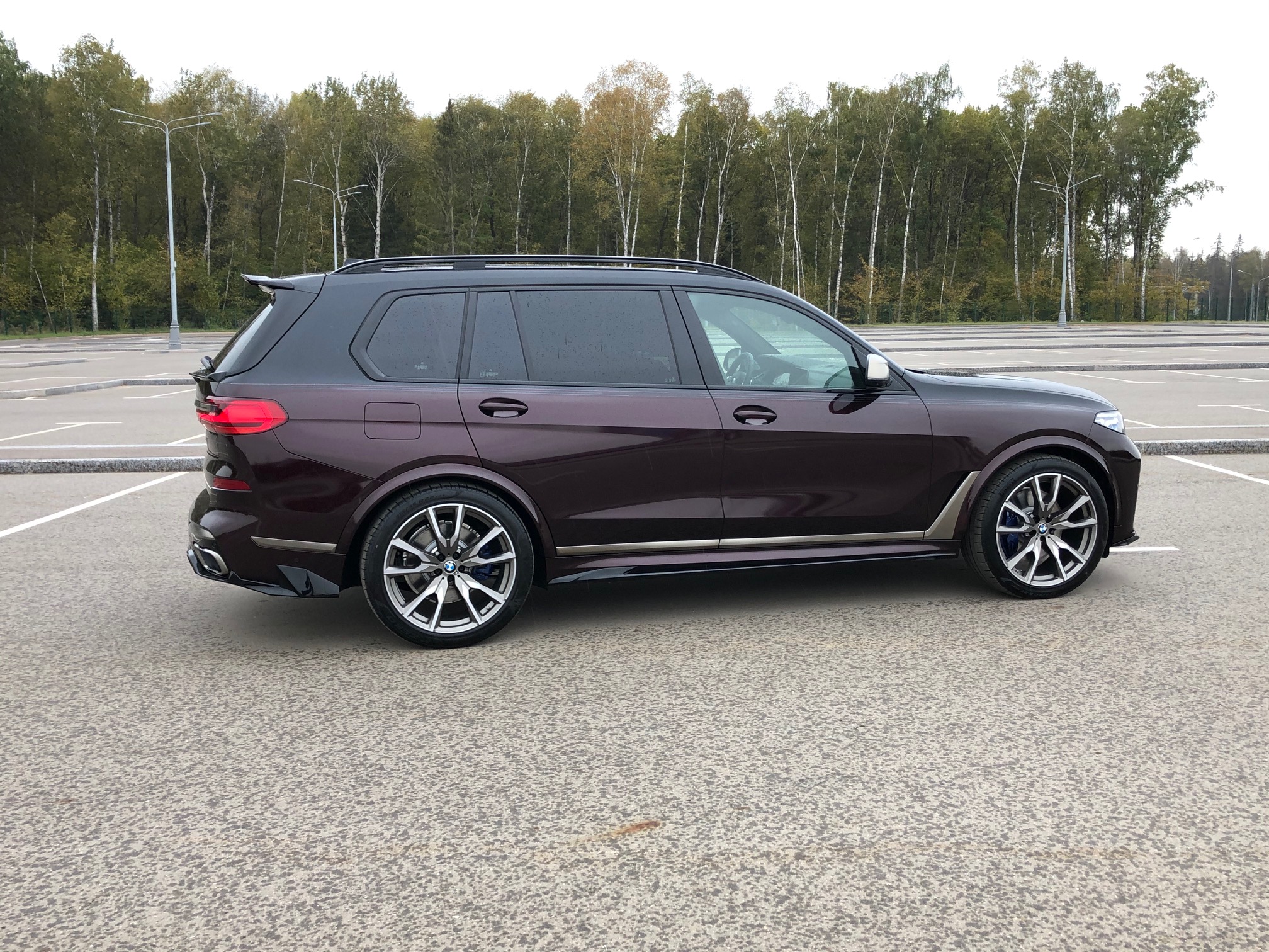 расширенные арки для BMW X7 от FERZ