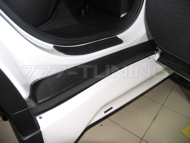 Установка обвеса Ferz на Infiniti FX